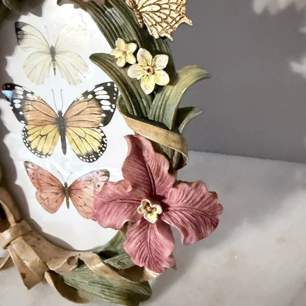 Floral Butterfly 3d  Picture Frame